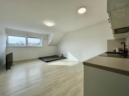 . | Pronájem bytu, 2+kk, 50 m²