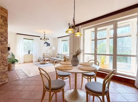 . | Prodej - dům/vila, 322 m²