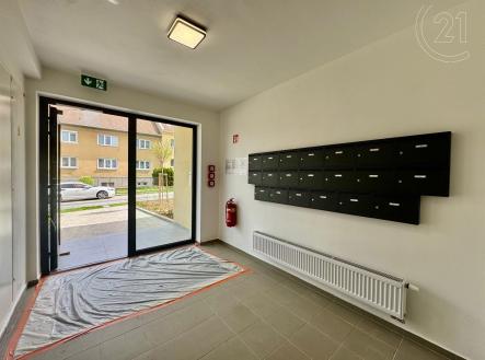. | Pronájem bytu, 2+kk, 67 m²