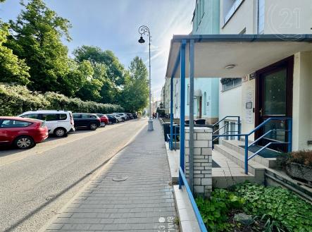 . | Pronájem bytu, 1+1, 40 m²