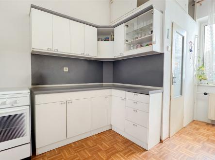 . | Prodej - dům/vila, 200 m²