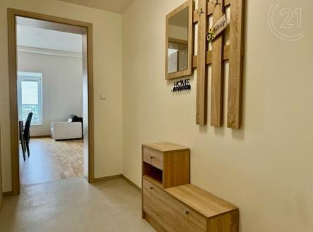 . | Pronájem bytu, 3+kk, 72 m²