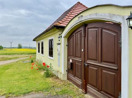 . | Prodej - dům/vila, 176 m²