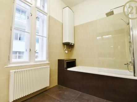 . | Pronájem bytu, 2+1, 77 m²