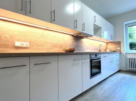 . | Pronájem bytu, 2+1, 72 m²