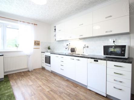 . | Prodej - dům/vila, 230 m²