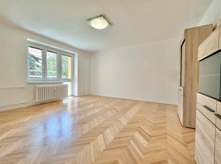. | Pronájem bytu, 2+1, 80 m²