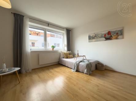 . | Prodej bytu, 1+kk, 34 m²