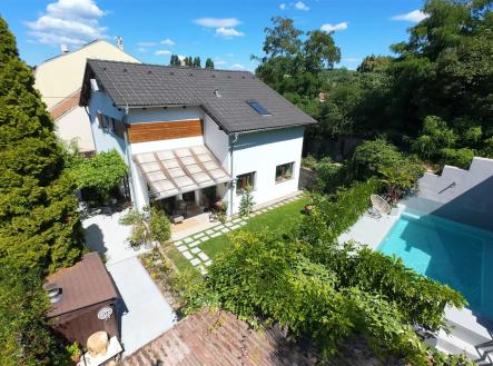 . | Prodej - dům/vila, 226 m²