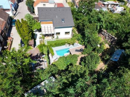 . | Prodej - dům/vila, 226 m²