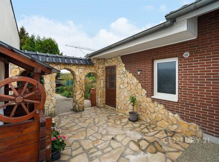 . | Prodej - dům/vila, 144 m²