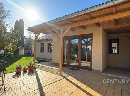 . | Prodej - dům/vila, 204 m²