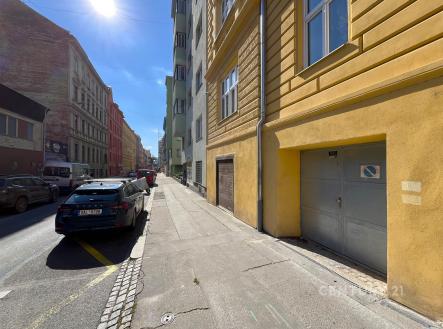 . | Prodej - malý objekt/garáž