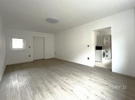 . | Pronájem bytu, 1+1, 34 m²