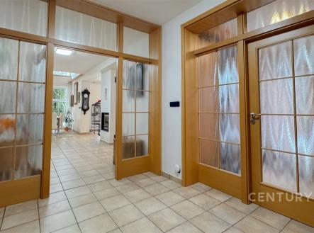 . | Prodej - dům/vila, 224 m²