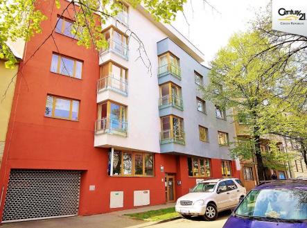 . | Pronájem bytu, 4+kk, 105 m²