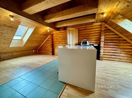 . | Pronájem bytu, 2+kk, 74 m²