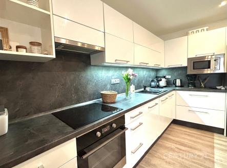 . | Pronájem bytu, 2+kk, 64 m²