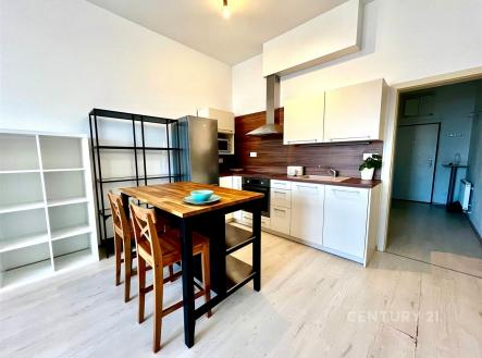 . | Pronájem bytu, 1+kk, 38 m²