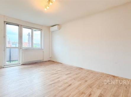 . | Pronájem bytu, 1+kk, 38 m²
