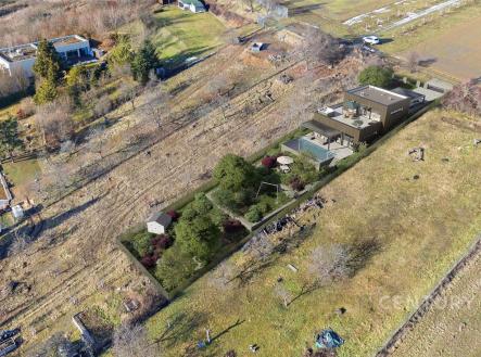 . | Prodej - pozemek, zahrada, 897 m²
