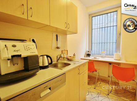 . | Pronájem - kanceláře, 47 m²