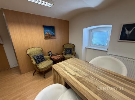 . | Pronájem - kanceláře, 19 m²