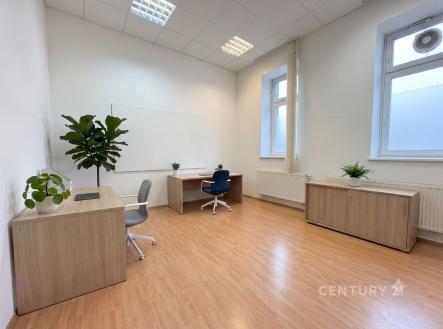 . | Pronájem - kanceláře, 17 m²