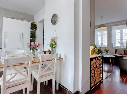 . | Prodej - dům/vila, 216 m²