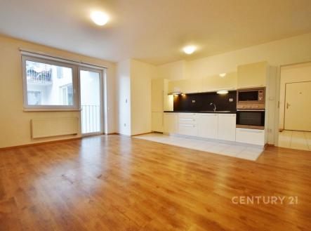 . | Pronájem bytu, 3+kk, 83 m²