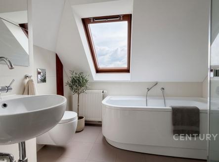 . | Prodej - dům/vila, 432 m²