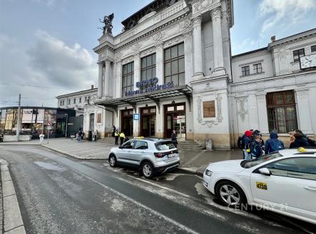 "" | Pronájem - obchodní prostor, 50 m²