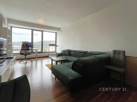 . | Pronájem bytu, 2+kk, 64 m²