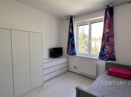 . | Pronájem bytu, 2+kk, 47 m²