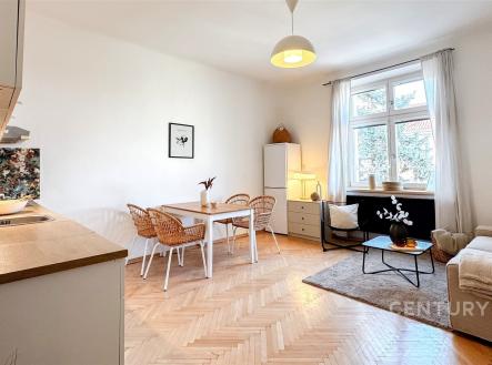 . | Pronájem bytu, 3+kk, 60 m²