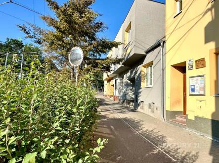 . | Pronájem bytu, garsoniéra, 17 m²