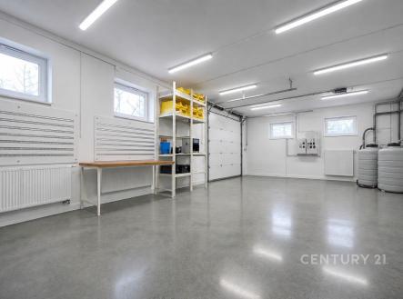 . | Pronájem - skladovací prostor, 16 m²