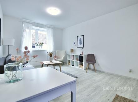 . | Pronájem bytu, 1+kk, 36 m²