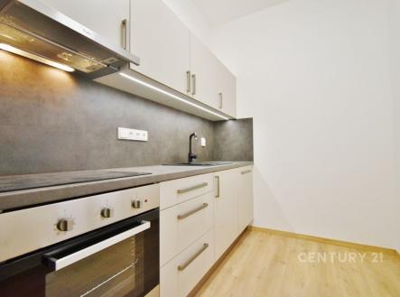 . | Pronájem bytu, 2+1, 69 m²