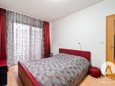 Prodej bytu, 2+kk, 64 m²