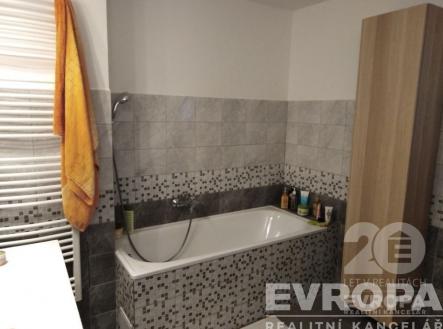 Koupelna | Prodej - dům/vila, 140 m²