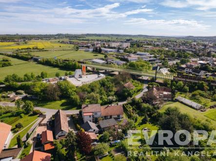 . | Prodej - pozemek pro bydlení, 1 043 m²