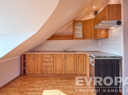 . | Prodej - dům/vila, 280 m²