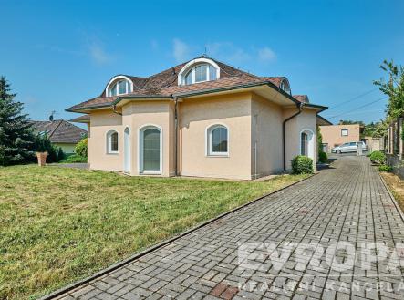 . | Prodej - dům/vila, 280 m²