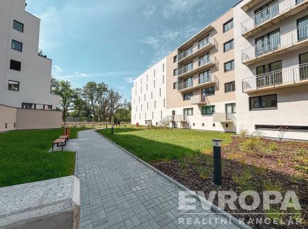 . | Pronájem bytu, 2+kk, 86 m²