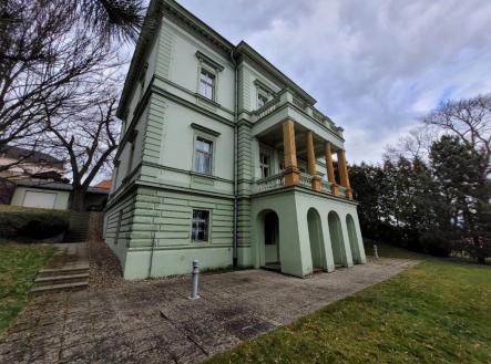 Obrázek k zakázce č.: 684656 | Prodej - dům/vila, 722 m²