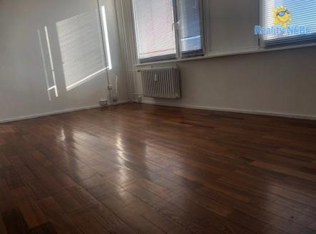 Pronájem bytu, 1+kk, 33 m²