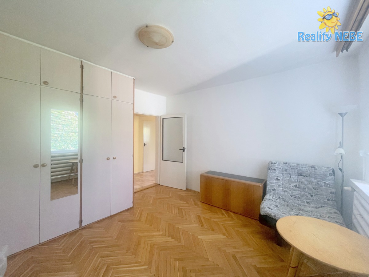 Pronájem bytu 2+1 60m2 Pod dálnicí Praha 4 Kačerov