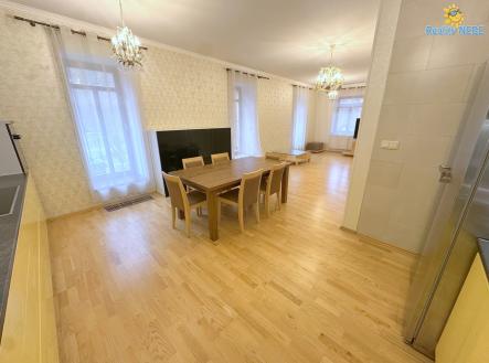 Pronájem bytu, 3+kk, 111 m²