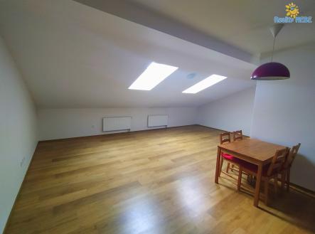 Pronájem bytu, 1+kk, 59 m²